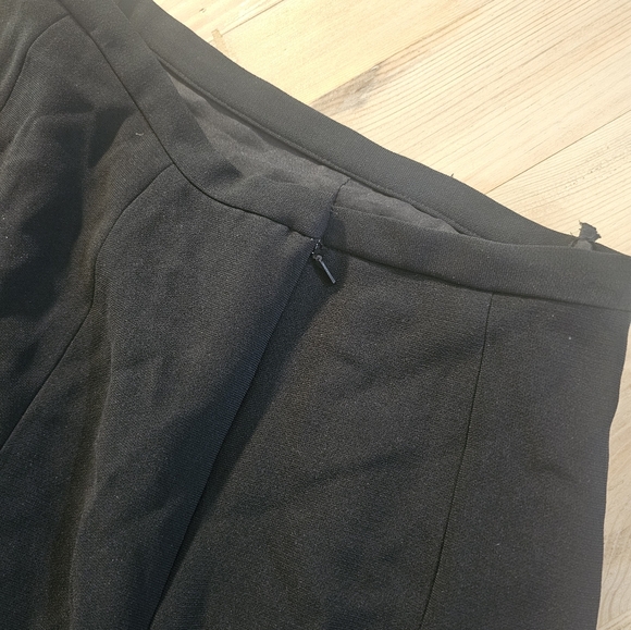 Theia Maxi Mermaid Skirt with Slit - Picture 8 of 10